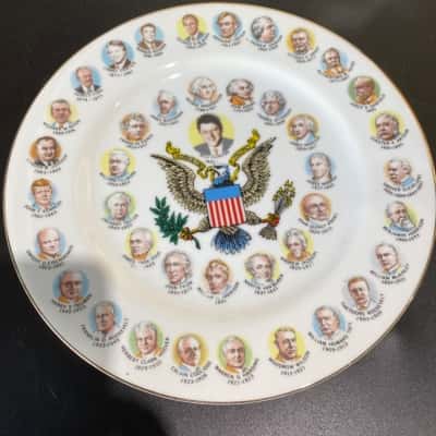 US presidents collector ceramic plate featuring Bill Clinton in the center