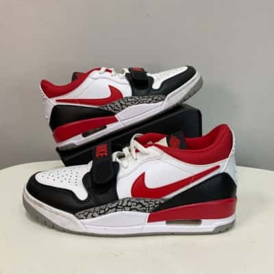 Nike Air Jordan’s Mens  Size 8 Sneakers / Trainers Black  / Red / White 