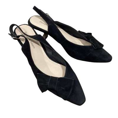 Django & Juliette  Womens  Size 38 Black Suede   
