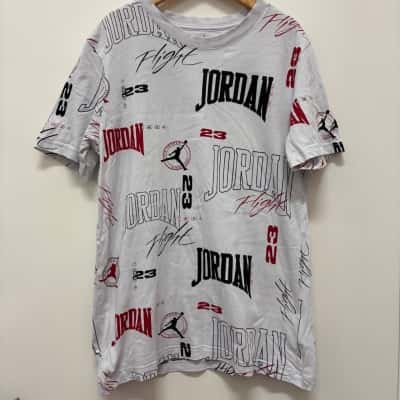  Boys Jordan T-Shirt SLrge 12-13 yrs Blk/Off White/ Red 