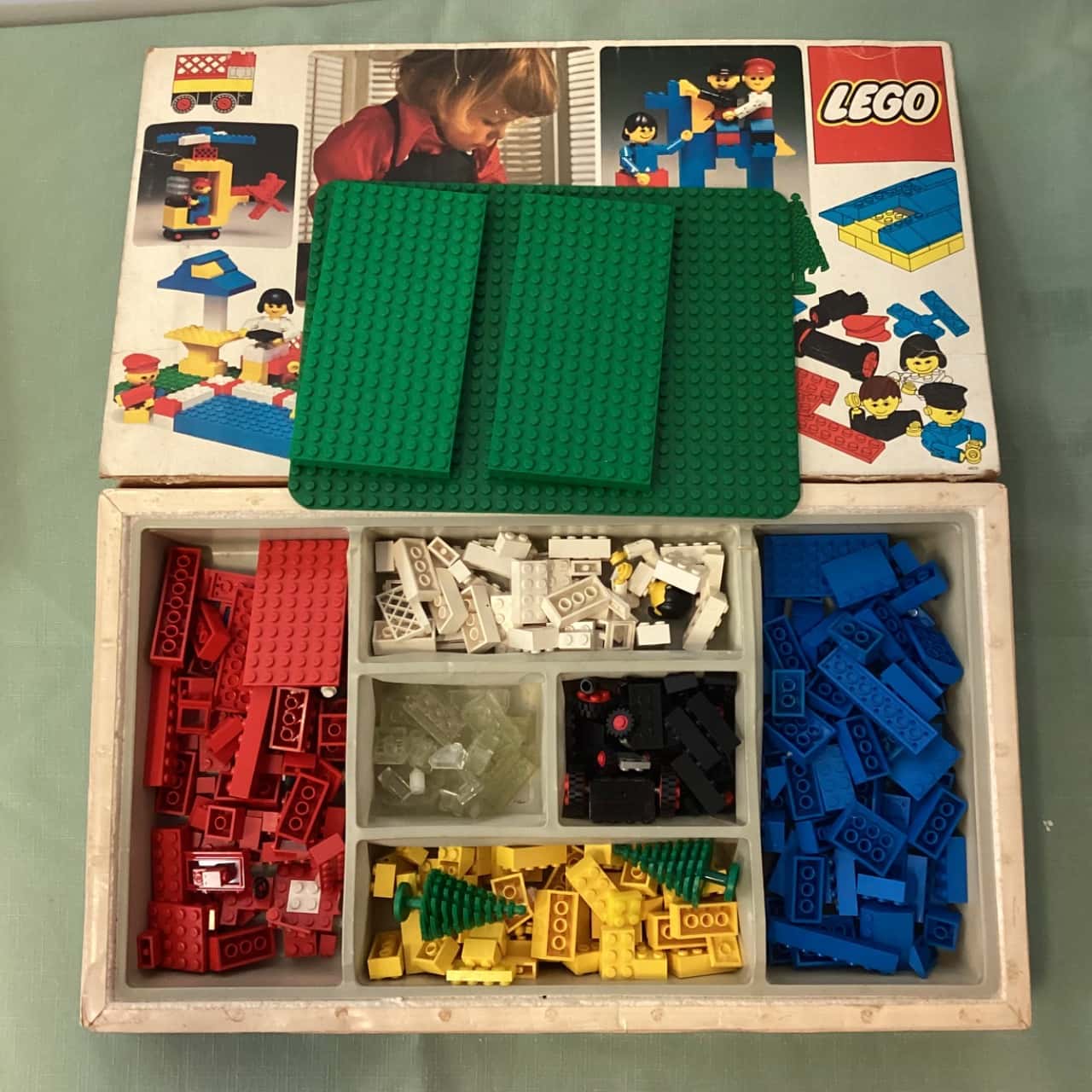LEGO Basic Sets 20 & 40 – 1976 Vintage – Approx. 440 Pieces Total(s ...