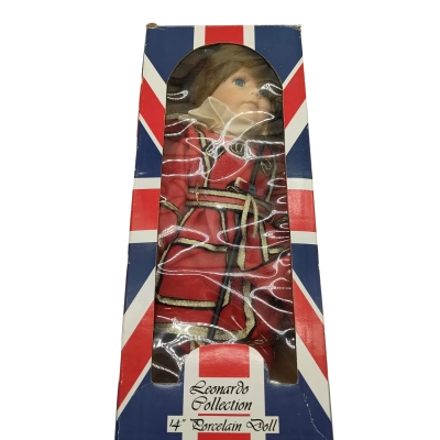 The Beefeater - Porcelain doll 14"