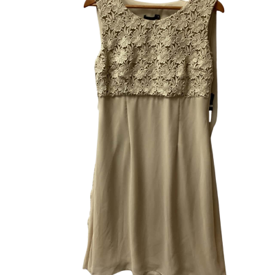  Laura K  Womens  Size 14 Formal Dress Gold (b)