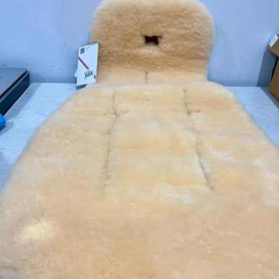 BNWT UGG SHEEPSKIN Pram Liner