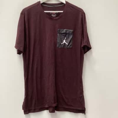 Jordan Mens  Size XL Black  / Maroon / White T shirt 