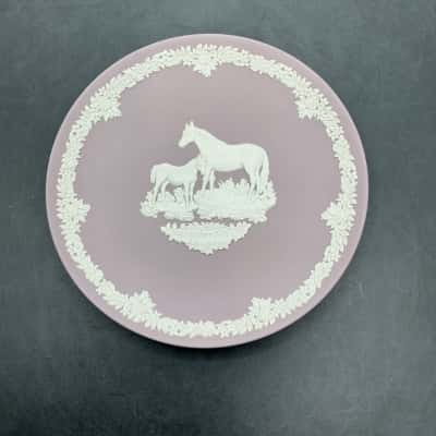 Wedgewood Mother 1981 Plate