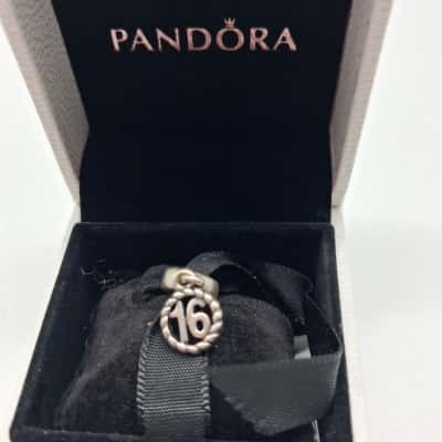PANDORA SWEET 16 CHARM