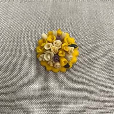  Womens Vintage Yellow Rose Bouquet Brooch 