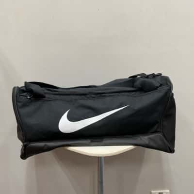 BNWOT Nike Large Duffle Bag Black  
