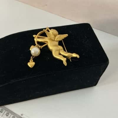 Vintage Gold Tone Cupid Angel Brooch 