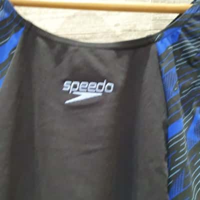 BNWT Speedo Womens  Size 12 Black  / Blue 