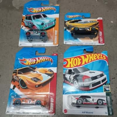 Hot Wheels Assorted x 4