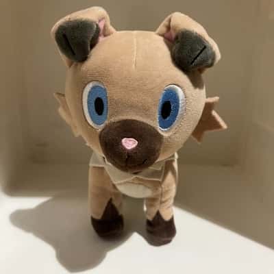 Pokémon's Rockruff Plushie 8"