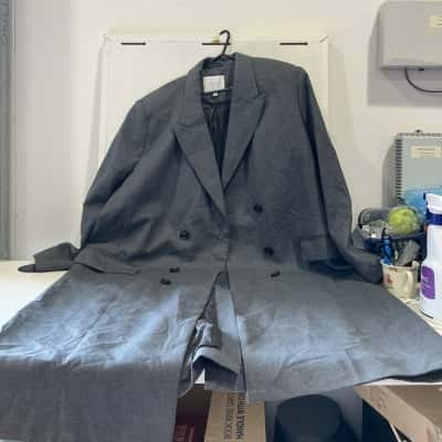 Witchery Womens  winter coat Size:20 