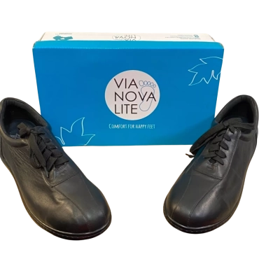 BNIB Via Nova Lite Black Leather Shoes  SIZE 42