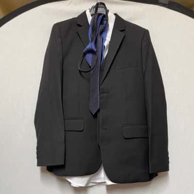  Mens  Size 13 Black Suit