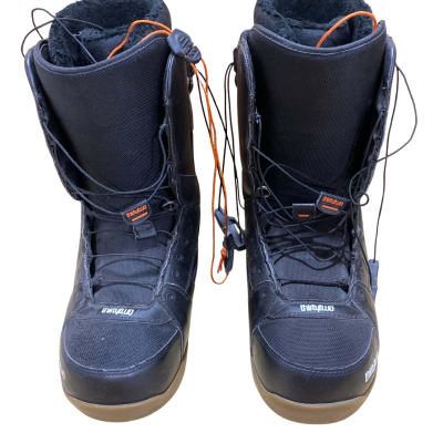 Thirty Two  Mens  Size 13 Black  Snowboard Boots 