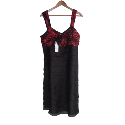 Anthea Crawford - Womens  Size 16 Black  / Red Dress