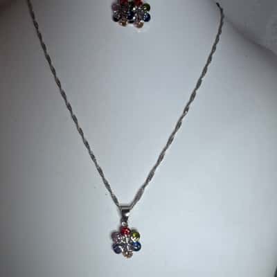 Womens silver stamped 925 snowflake earrings and necklace set