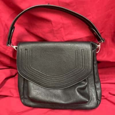 Women's Handbag Marikia Hand Bag Front Pouch back zip short handle