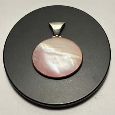  Stunning Pink Tone mother-of-pearl pendant with 925 Sterling Silver Bale