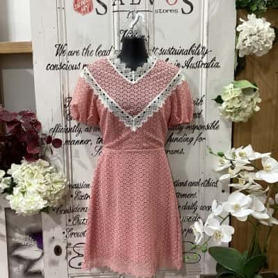 Sandro Paris Brand! HIGH END DESIGNER LABEL!! LACEY PUFF SLEEVE DRESS! NWOT Womens  Size 10 / 8 Casual Dress / Cocktail Dress / Short Sleeve Dress  Pink  