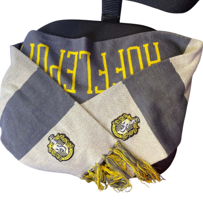 Harry Potter Wizarding World HufflePuff Reversible Unisex Scarf Grey / Yellow 