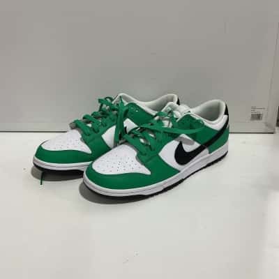 Nike Low Dunk Sneaker Green/White/Black Men’s size US11