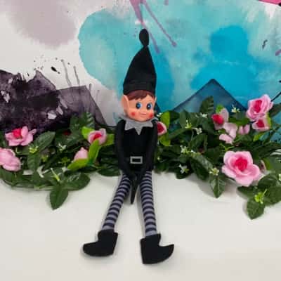 Elf on a shelf- black- please read condition 