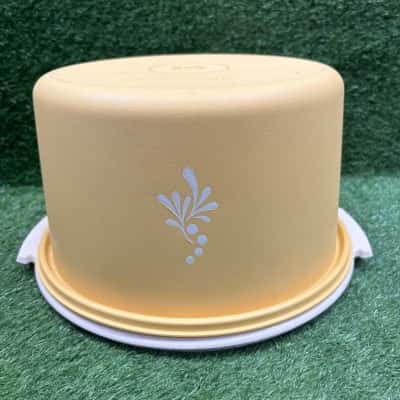 Vintage Tupperware Harvest Gold Cake Container 