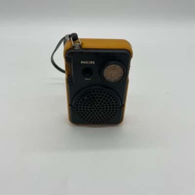 Vintage Radio  [#B18]