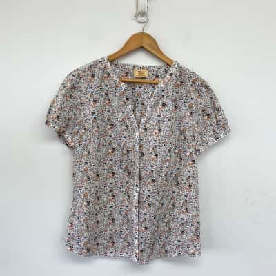 R.M. Williams White Floral Short Sleeve Shirt Size 18 