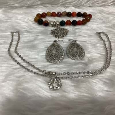  Womens Beaded Bracelet / Earrings / Necklace Multicoloured / Other 