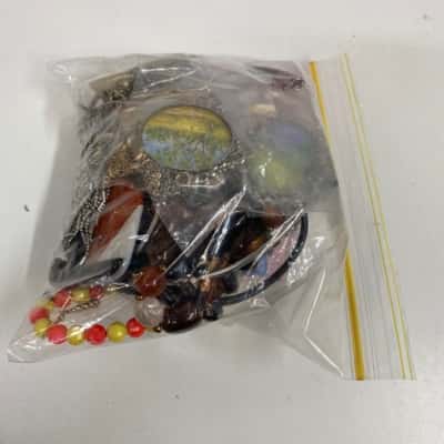 Small bag of bits and pieces- please read description 