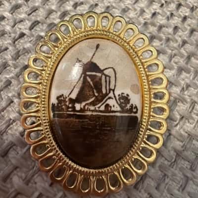Vintage Dutch Windmill Porcelain Cameo Brooch – Gold Tone Filigree Frame