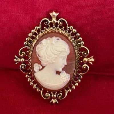 Women's Vintage Style Cameo Brooch featuring Gold Tone Frame