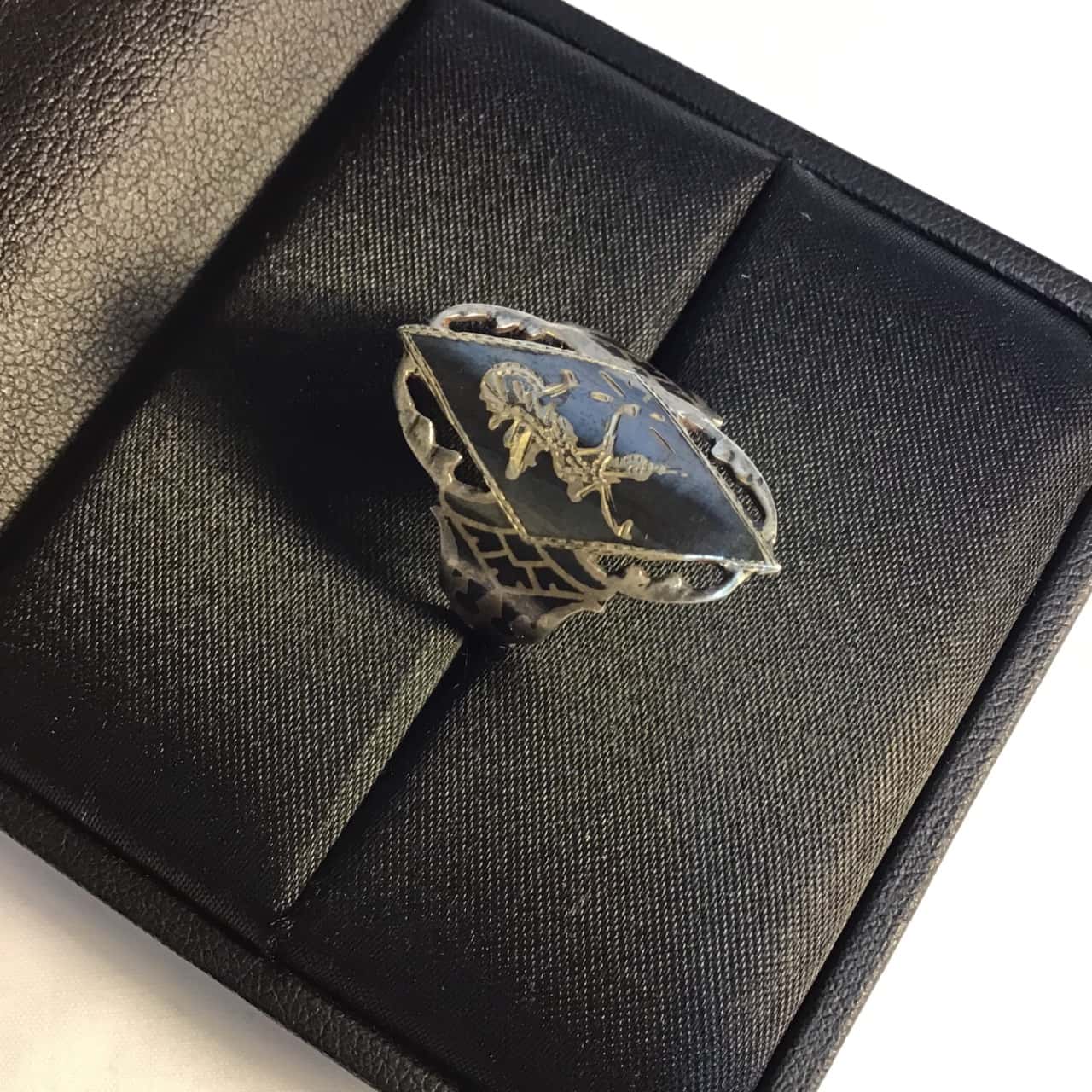 Womens S/Silver Asian design Ring(s)