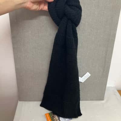 Icebreaker Affinity Unisex Black Merino Scarf