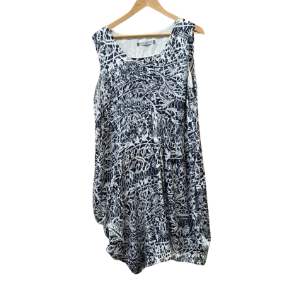 The Ark Grey/White Patterned Dress Size L 