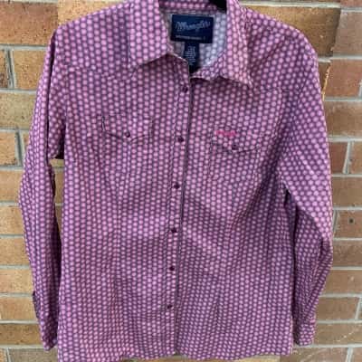 Wrangler Unisex  Size L Pattern / Pink  Button up Shirt 