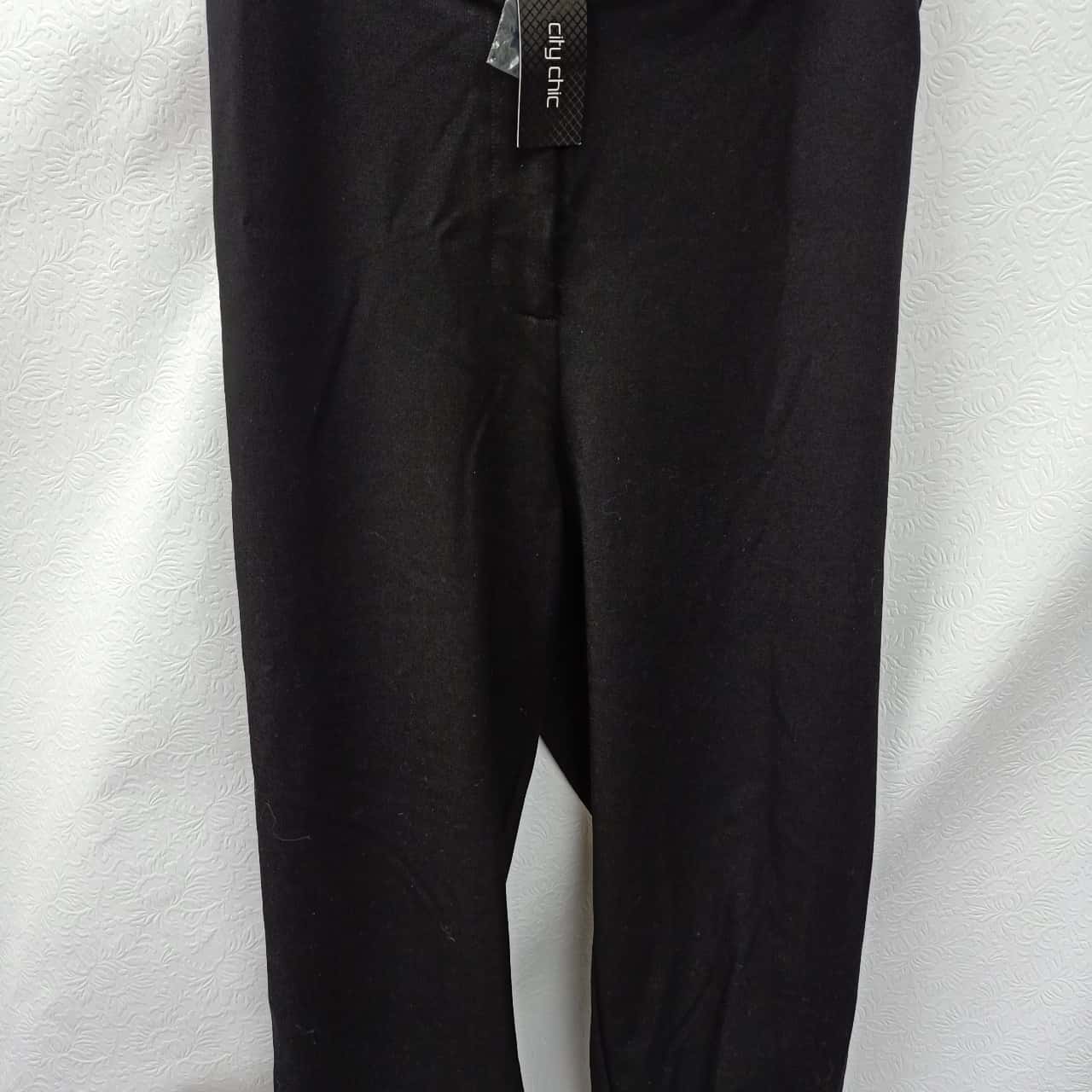 City Chic Womens Size 22 Black pants (s)