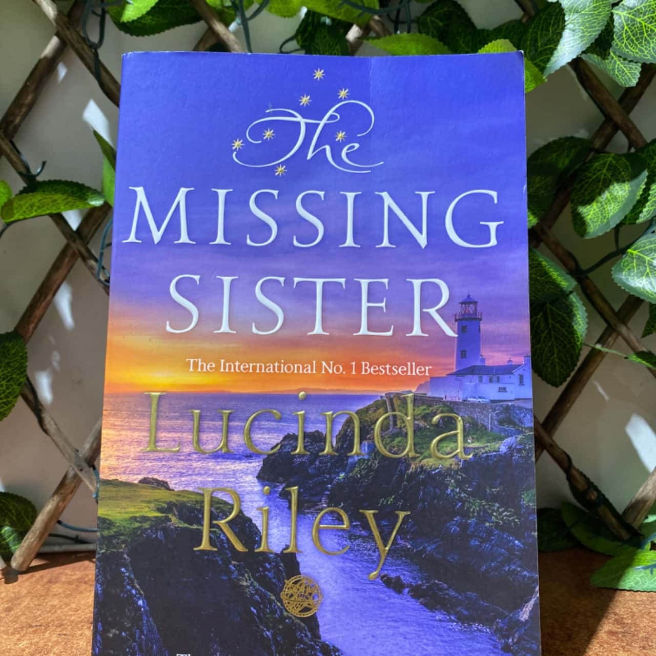 The missing sister by Lucinda Riley(s)