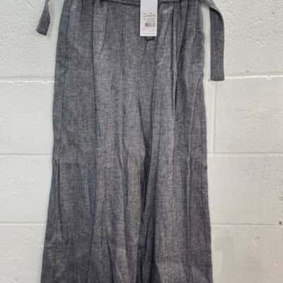 Veronika Maine Womens  Size 6 Black  / White 