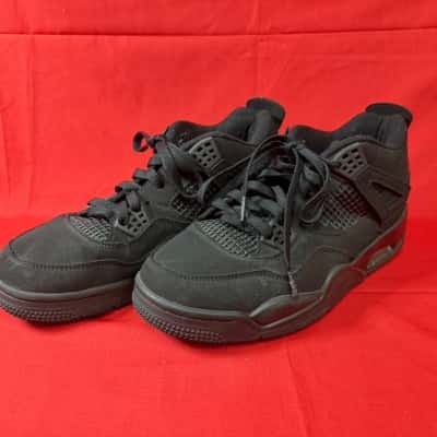 Men’s Nike Air Jordan Retro “Black Cat” Sneakers