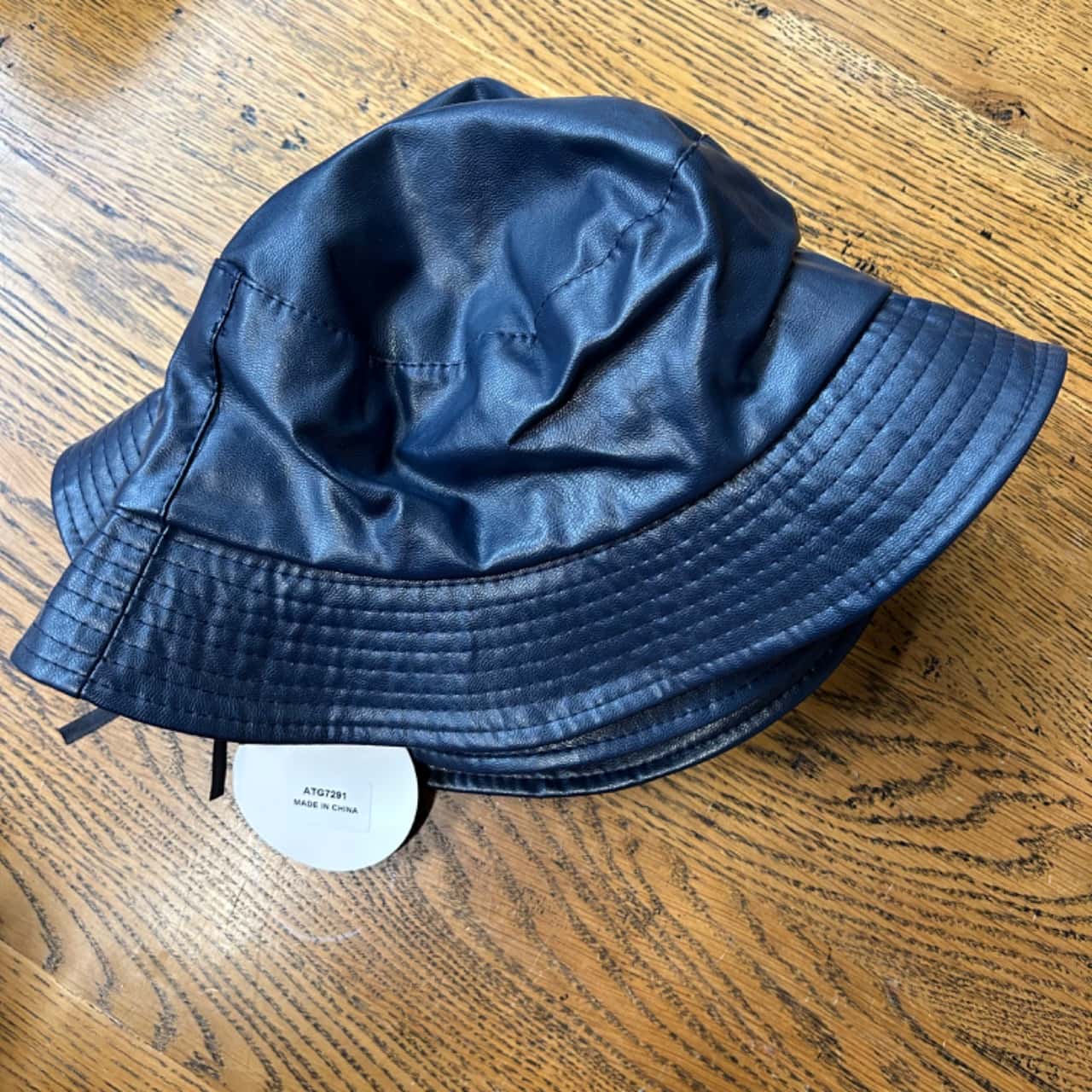 Label of love Womens bucket hat One Size Navy Blue