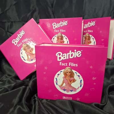 Barbie Fact Files 1999