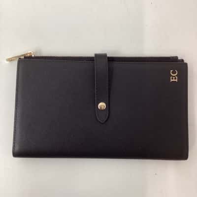 TRAVEL WALLET