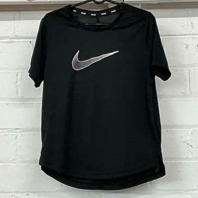 Nike Kids  Size S Sport Top Black  