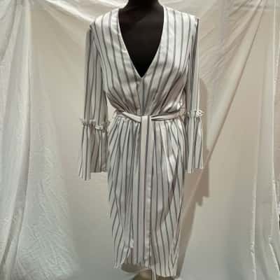 Sheike Size 10 Midi Dress Striped 