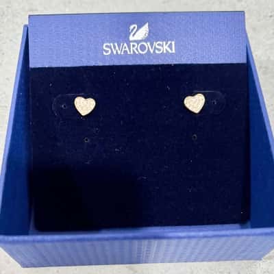 BNWOT Swarovski Heart Earrings Rose Gold Coloured 